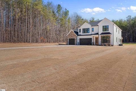 A home in Travelers Rest