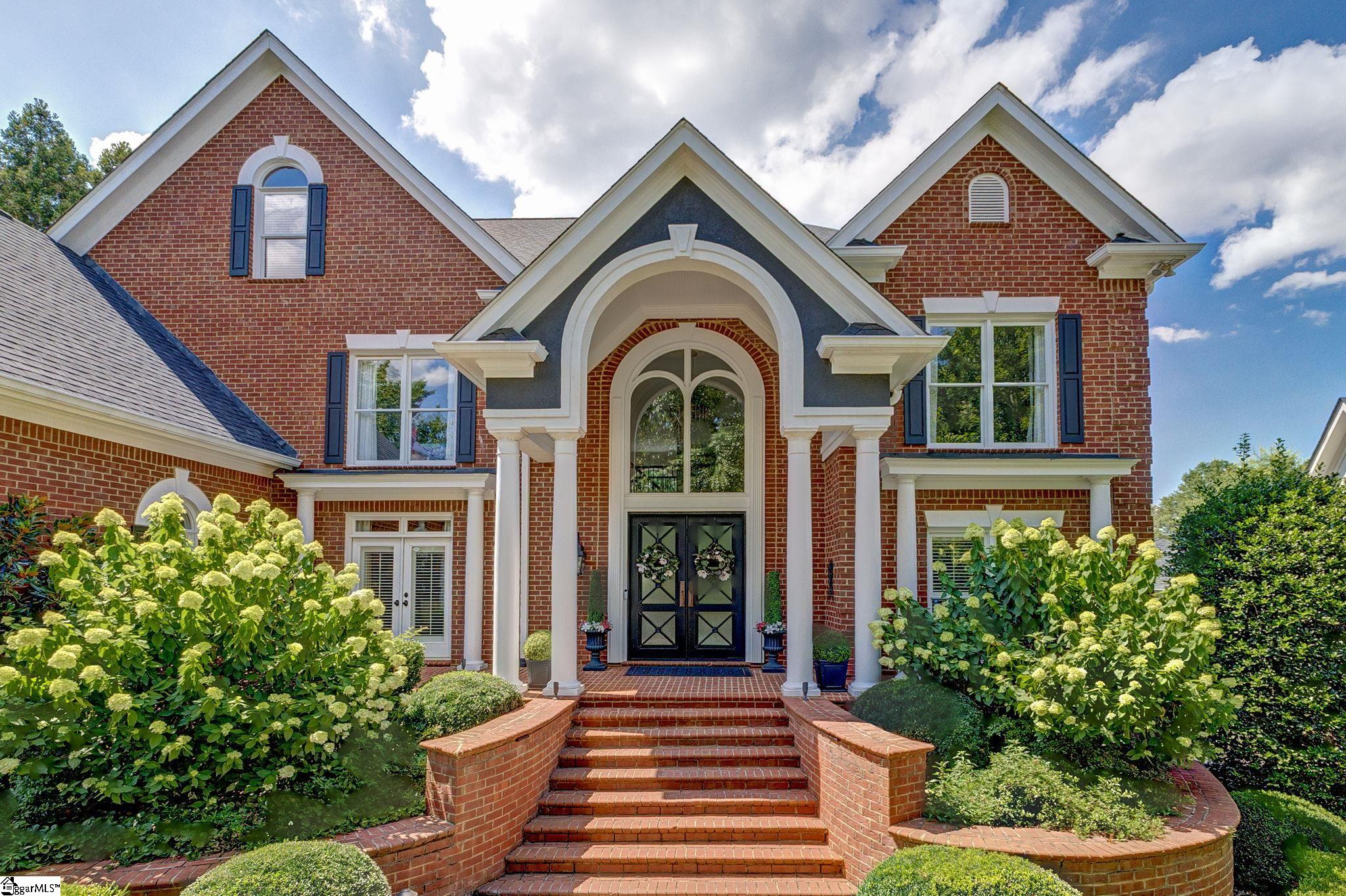 12 Baronne Court