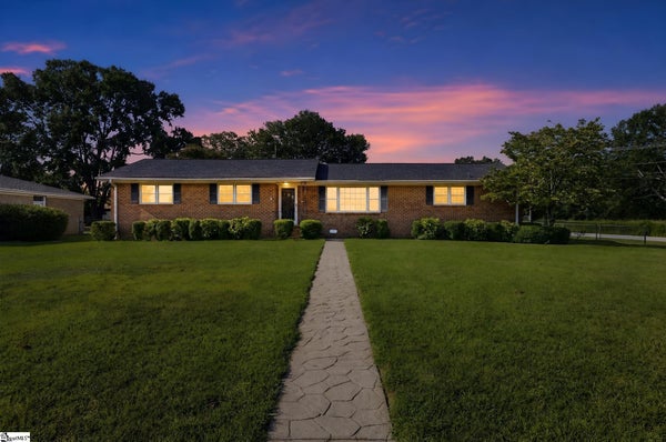 300 DRURY LN, MAULDIN, SC 29662 - Image efbe0cbd6f3c1ce8e6f4b3a6b2ecd6f5/2640744780