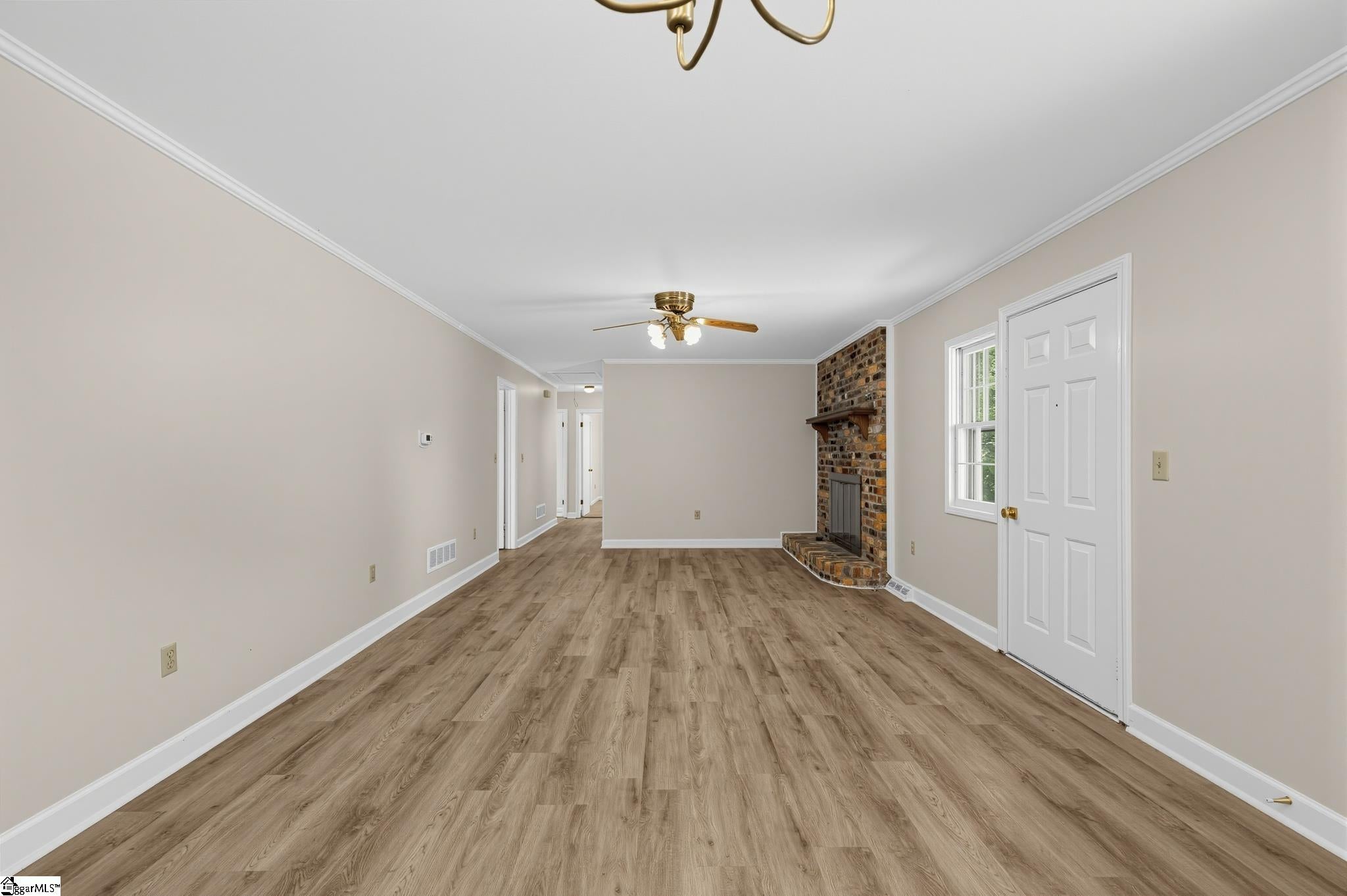 300 Drury Lane