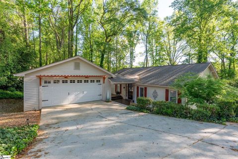 Photo of 107 Stone Ridge Court, Greer, SC 29650 (MLS # 1592489)