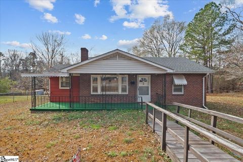 105 Barron Street Union SC 29379