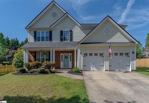 Photo of 511 Waterstone Way, Simpsonville, SC 29680 (MLS # 1589528)