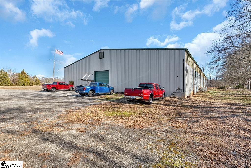 5575 Dobbins Bridge Road