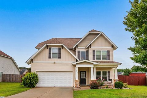 Photo of 695 Flintrock Drive, Boiling Springs, SC 29316 (MLS # 1572226)