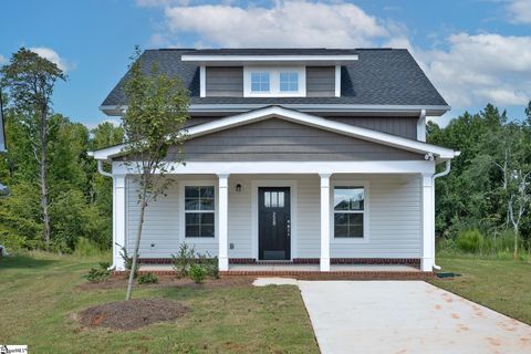 Photo of 220 Waltham Court, Greenville, SC 29617 (MLS # 1570818)