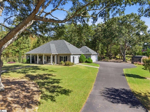 Photo of 110 Shiloh Lane, Greenville, SC 29607 (MLS # 1607620)