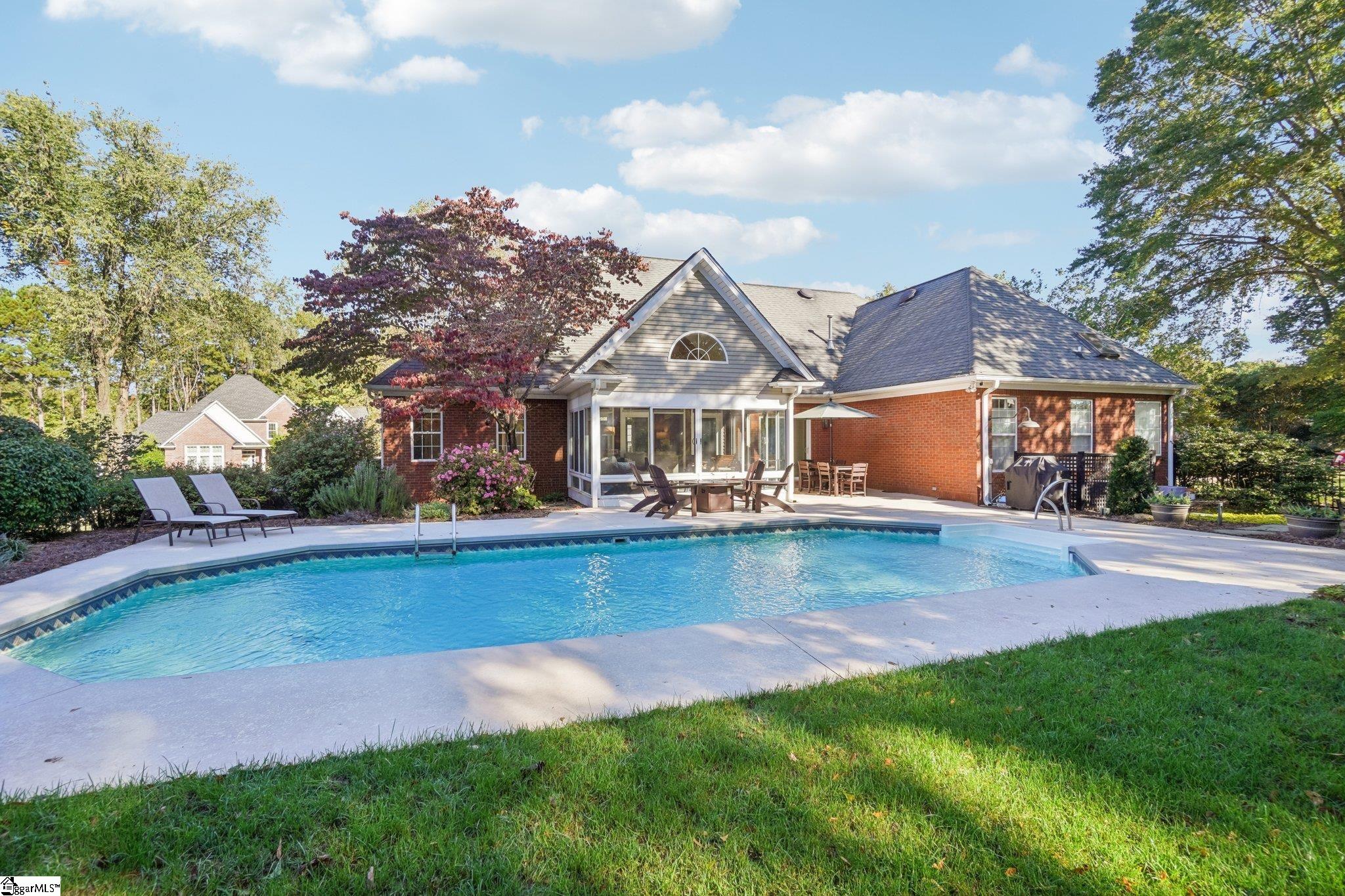 102 Lockmere Court