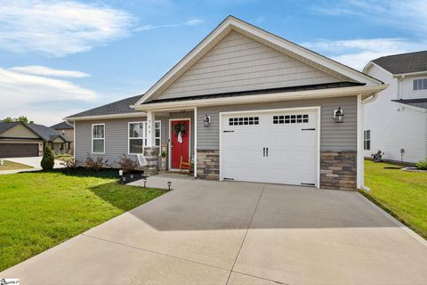 Photo of 703 Burbrook Lane, Boiling Springs, SC 29316 (MLS # 1587369)