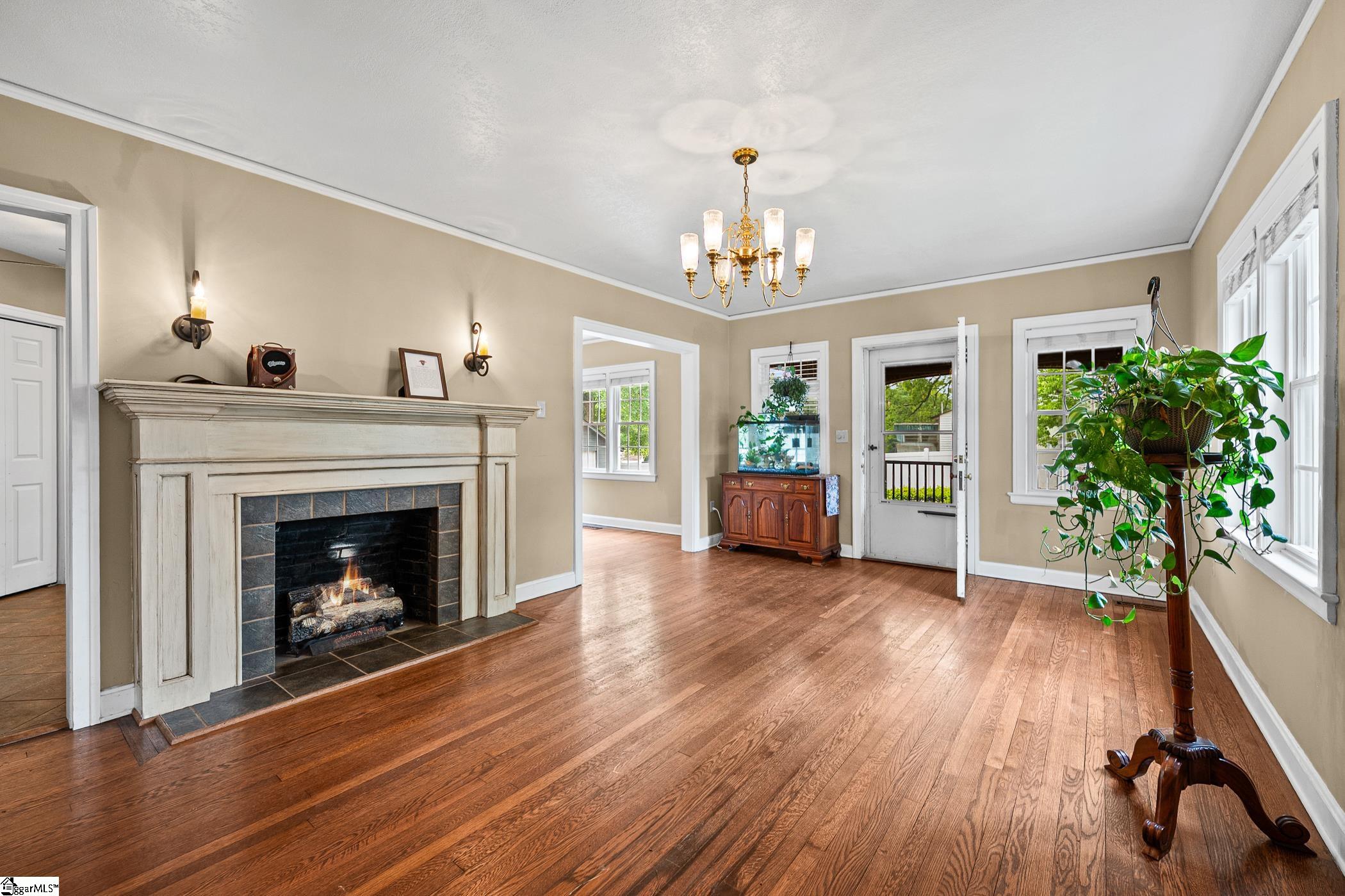 709 W Main Street
