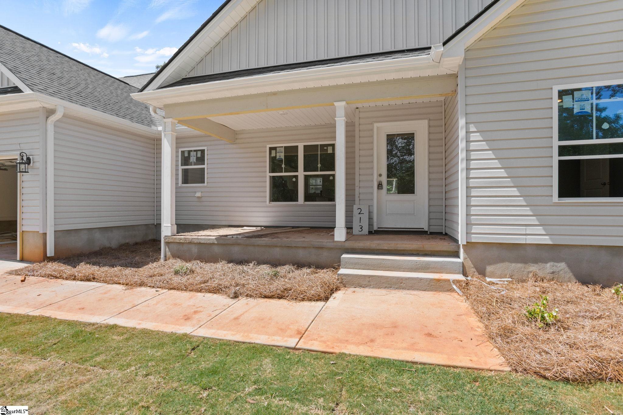213 Buckingham Road
