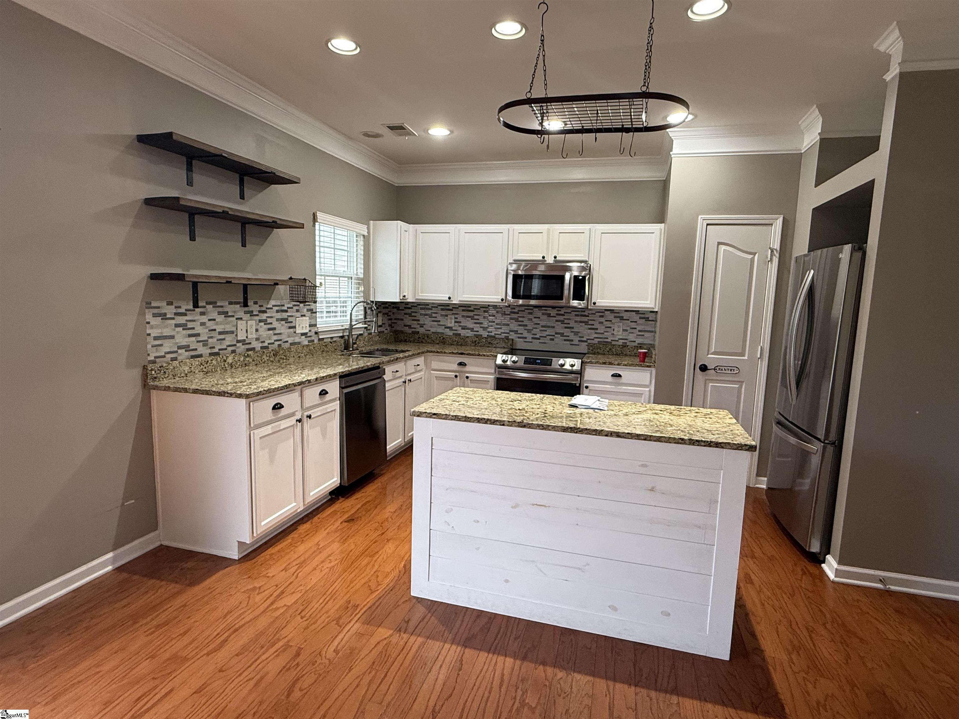 Simpsonville, South Carolina 29681, United States, 3 Bedrooms Bedrooms, ,3 BathroomsBathrooms,Residential,Active,143873