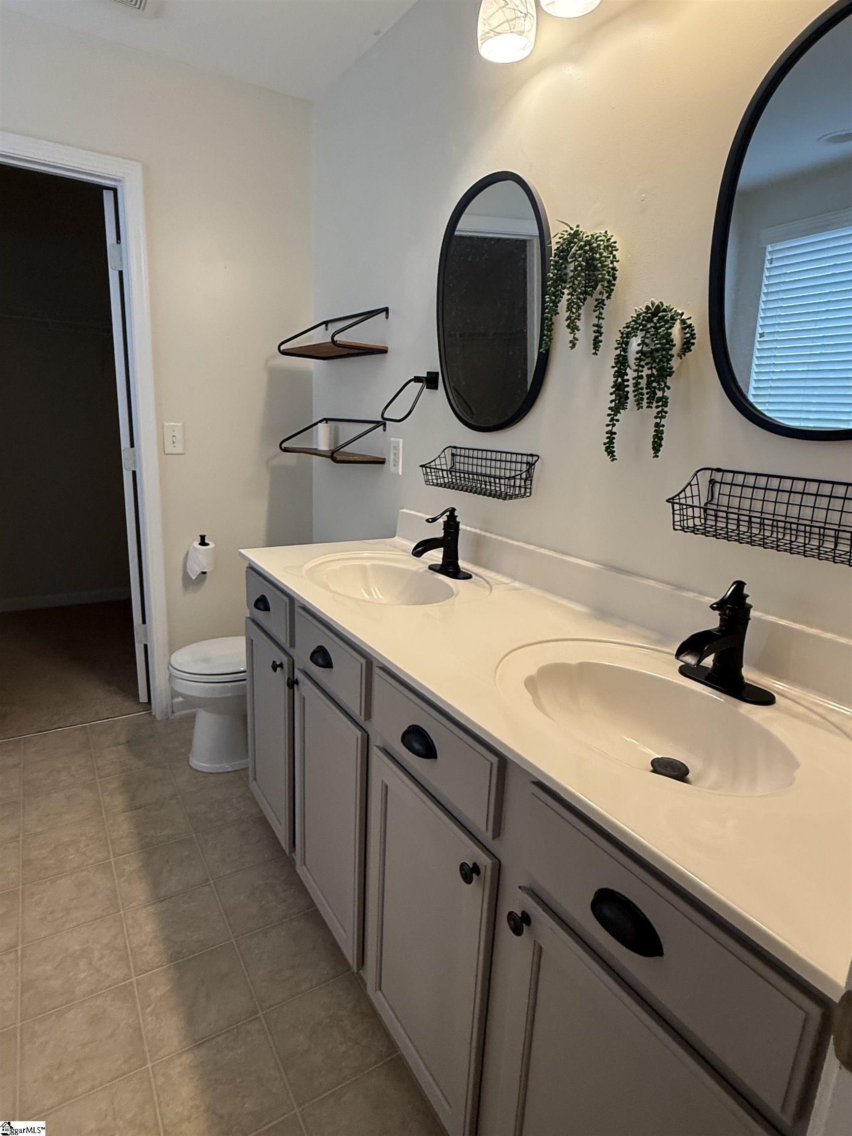 Simpsonville, South Carolina 29681, United States, 3 Bedrooms Bedrooms, ,3 BathroomsBathrooms,Residential,Active,143873