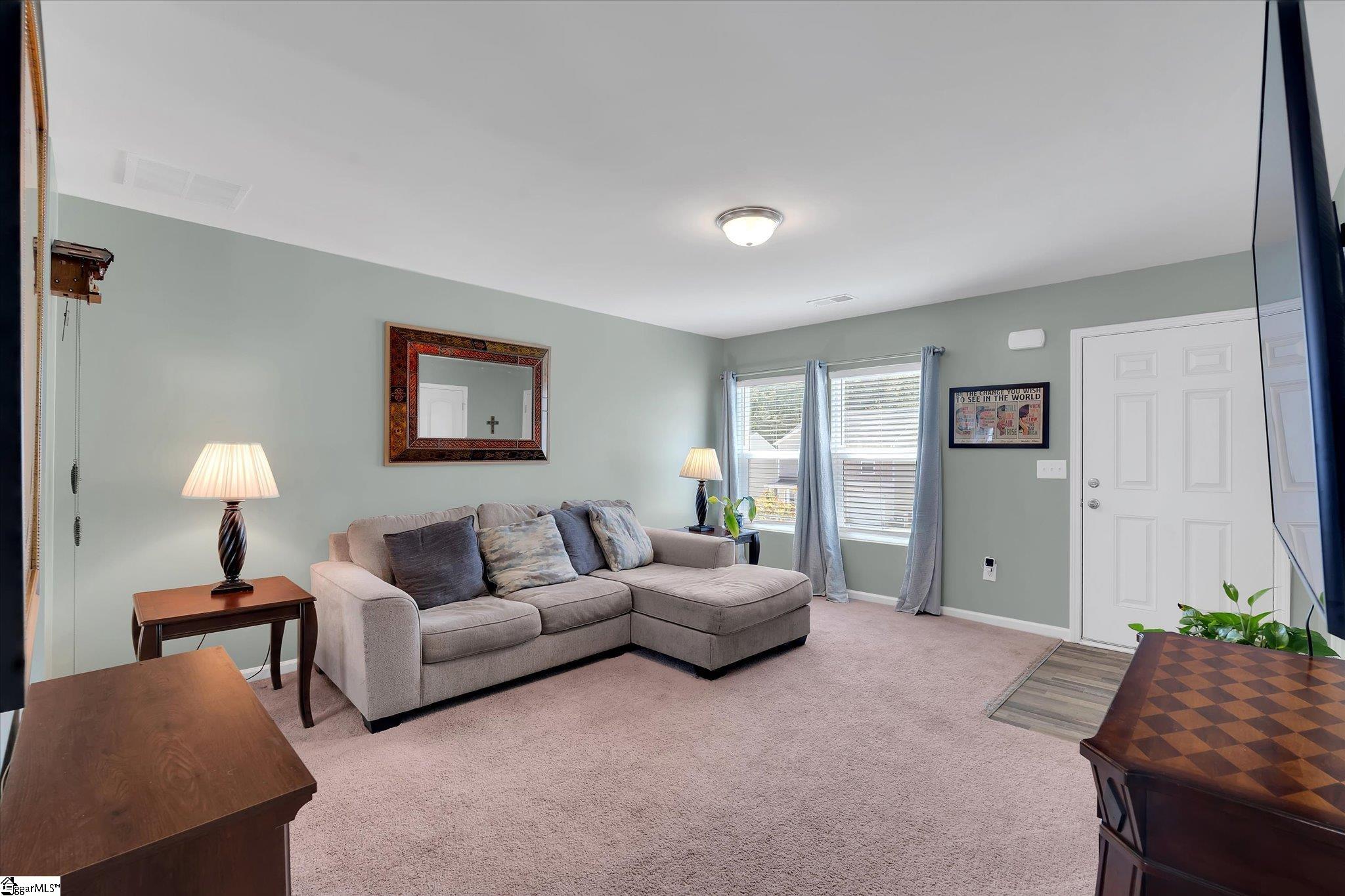131 Colonial Walk