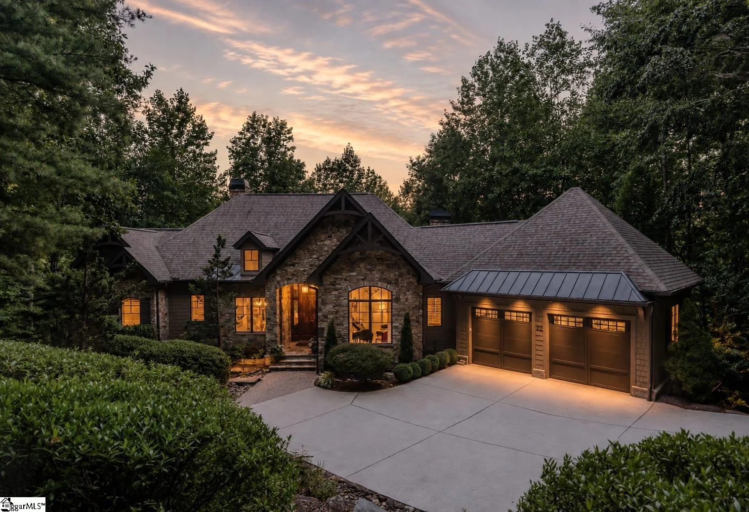 22 Lake Hills Lane