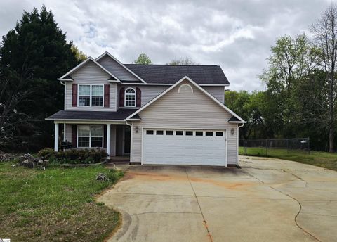 Photo of 532 Tut Court, Woodruff, SC 29388 (MLS # 1587847)