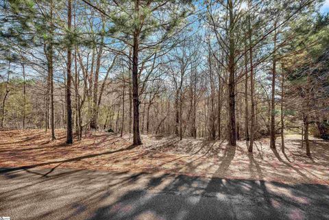 1108 Bay Drive Fair Play SC 29643