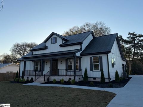 123 Bangor Street Mauldin SC 29662