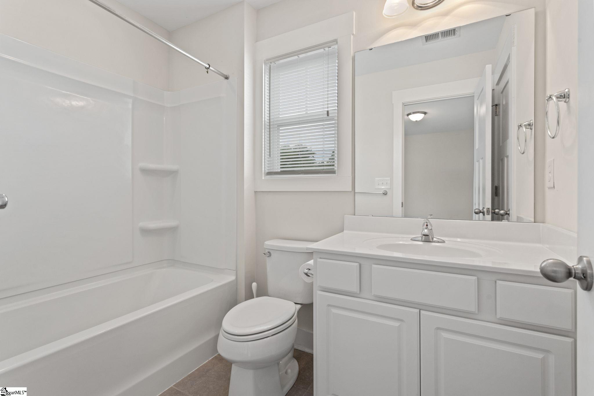 Greer, South Carolina 29650, United States, 4 Bedrooms Bedrooms, ,4 BathroomsBathrooms,Residential,Active,123012