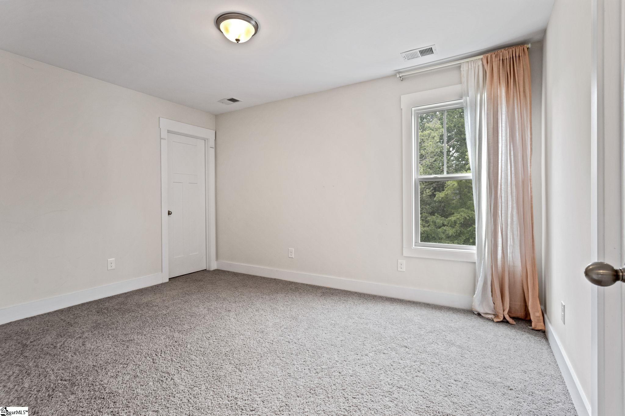 Greer, South Carolina 29650, United States, 4 Bedrooms Bedrooms, ,4 BathroomsBathrooms,Residential,Active,123012