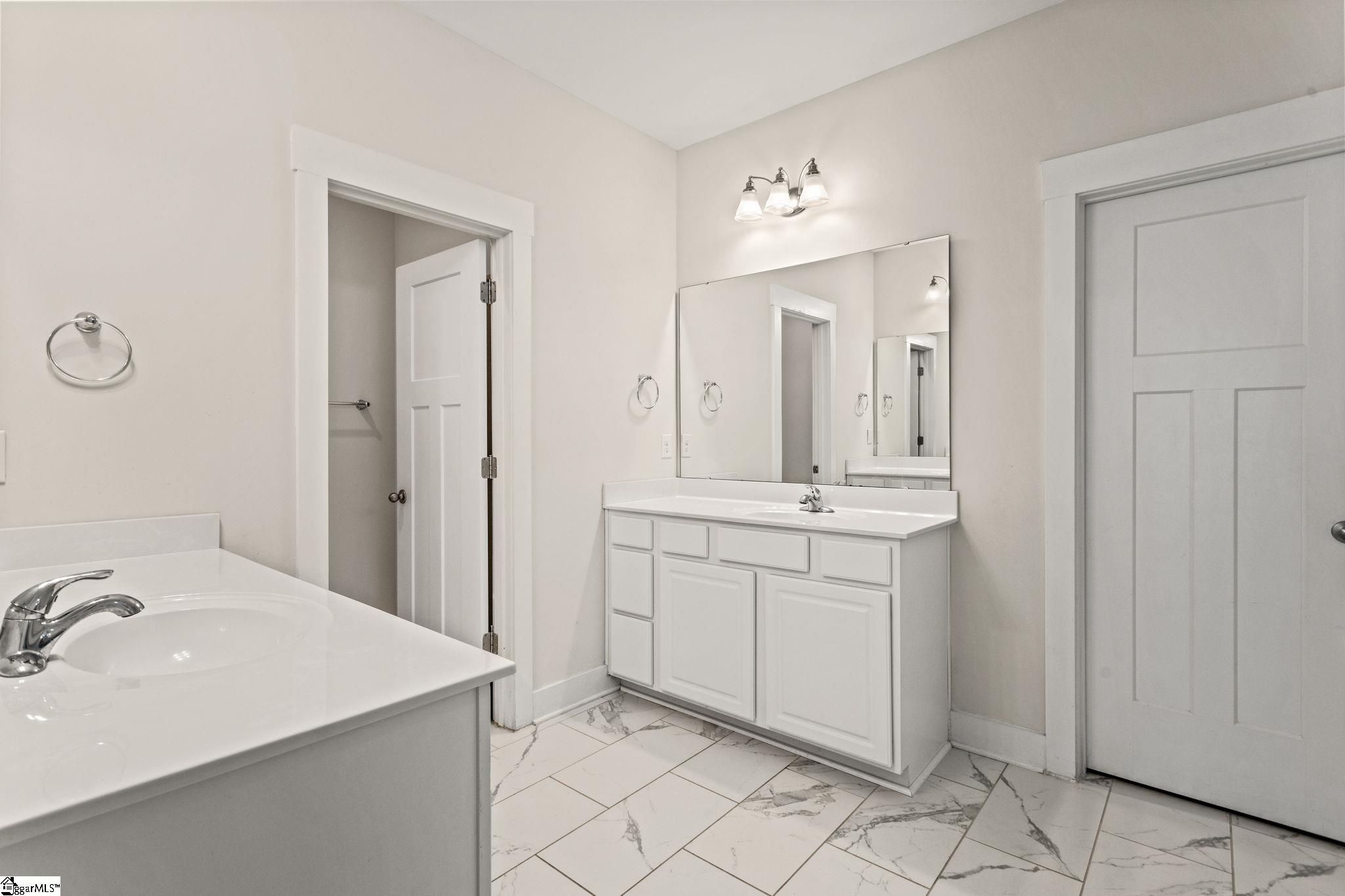 Greer, South Carolina 29650, United States, 4 Bedrooms Bedrooms, ,4 BathroomsBathrooms,Residential,Active,123012