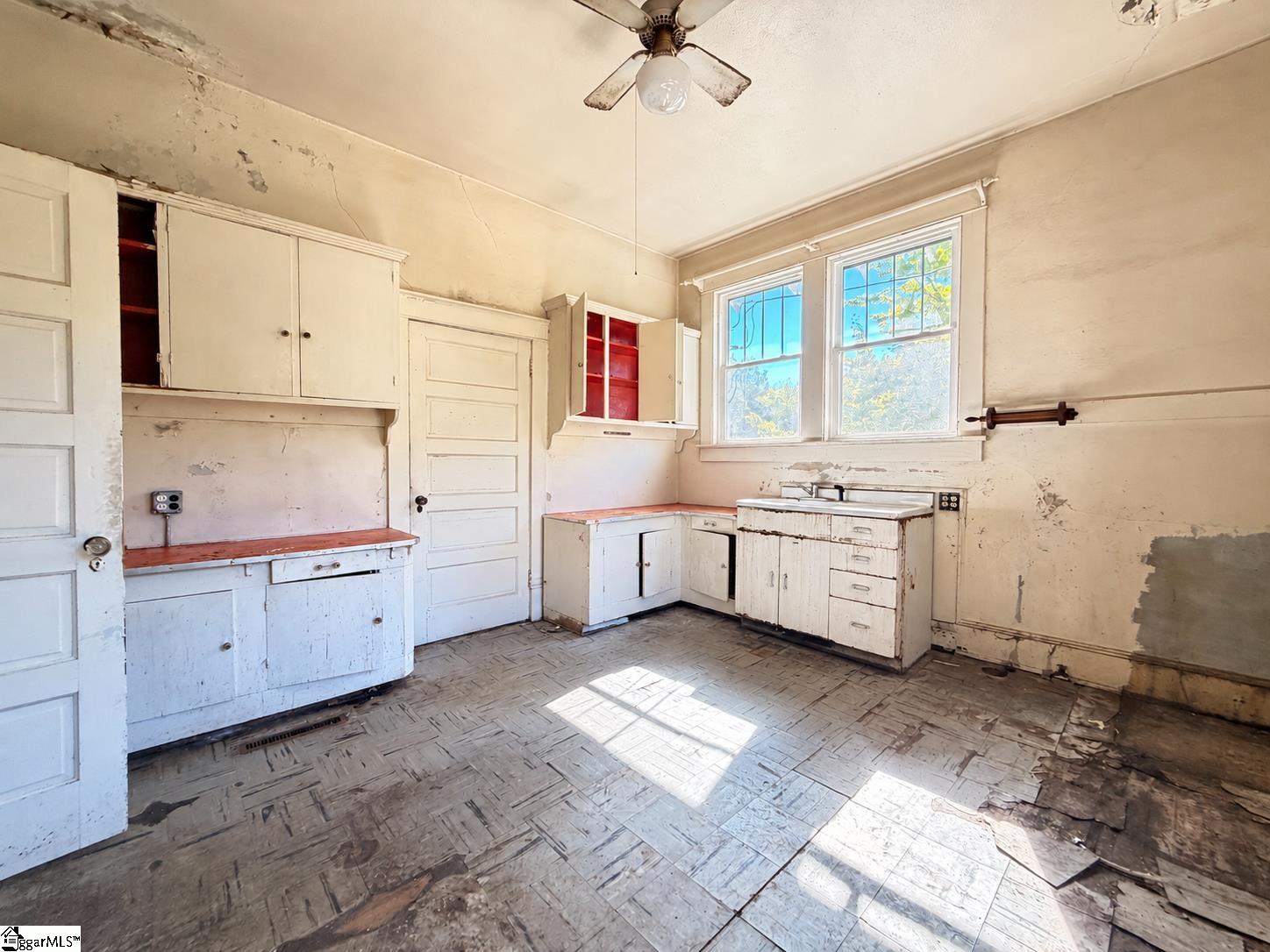 Real Estate Search 2 9102 Old Laurens Road