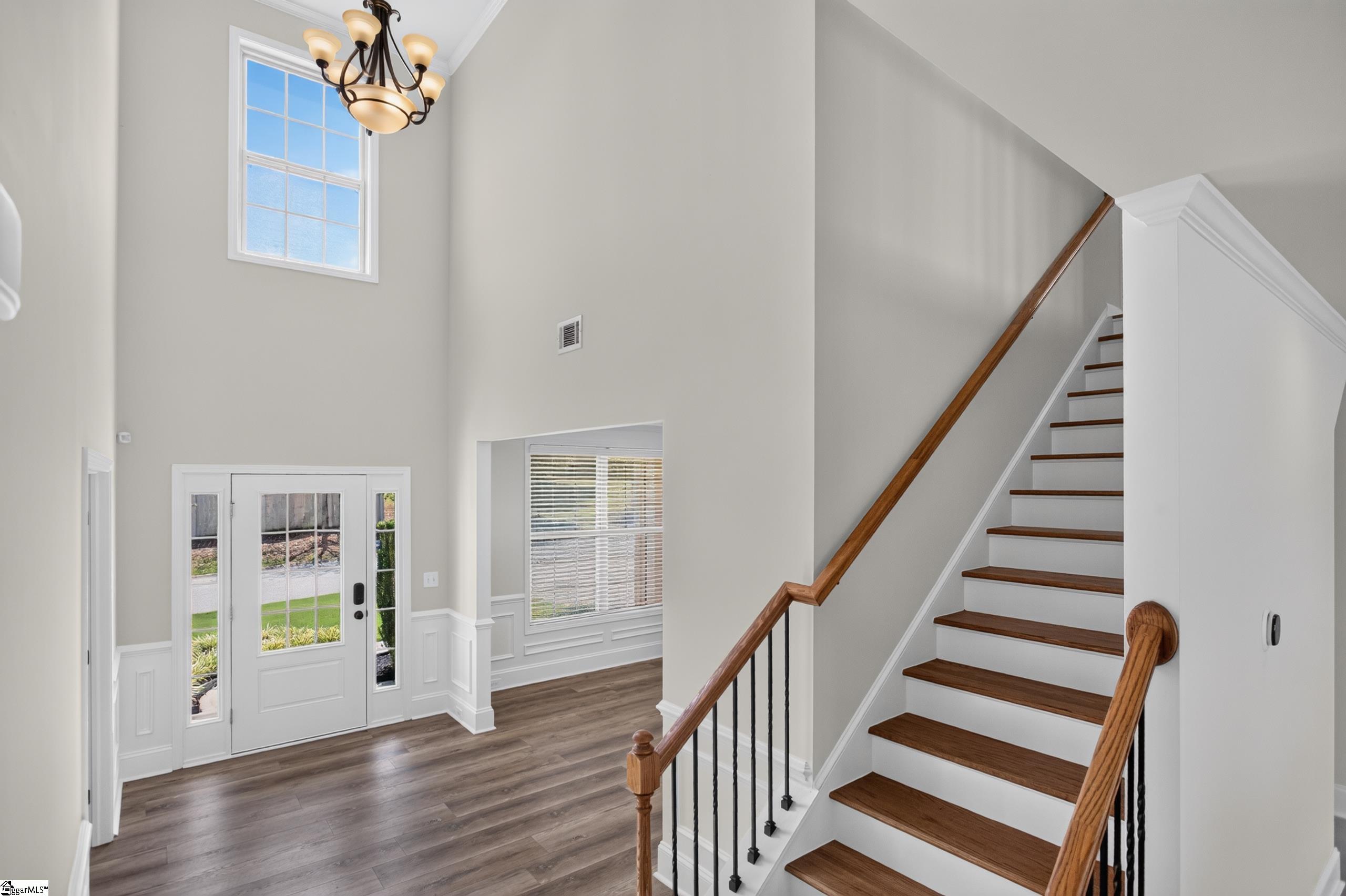 6 Duxbury Lane