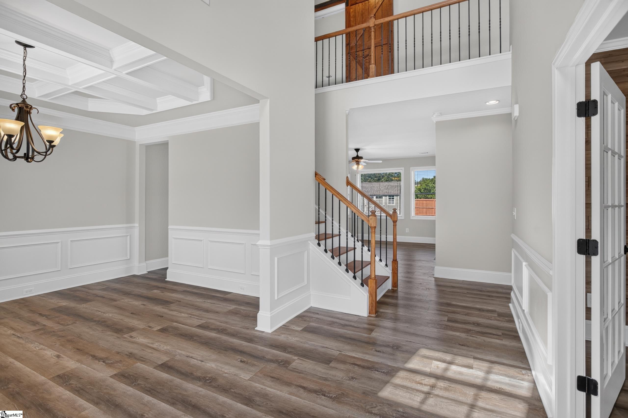 6 Duxbury Lane