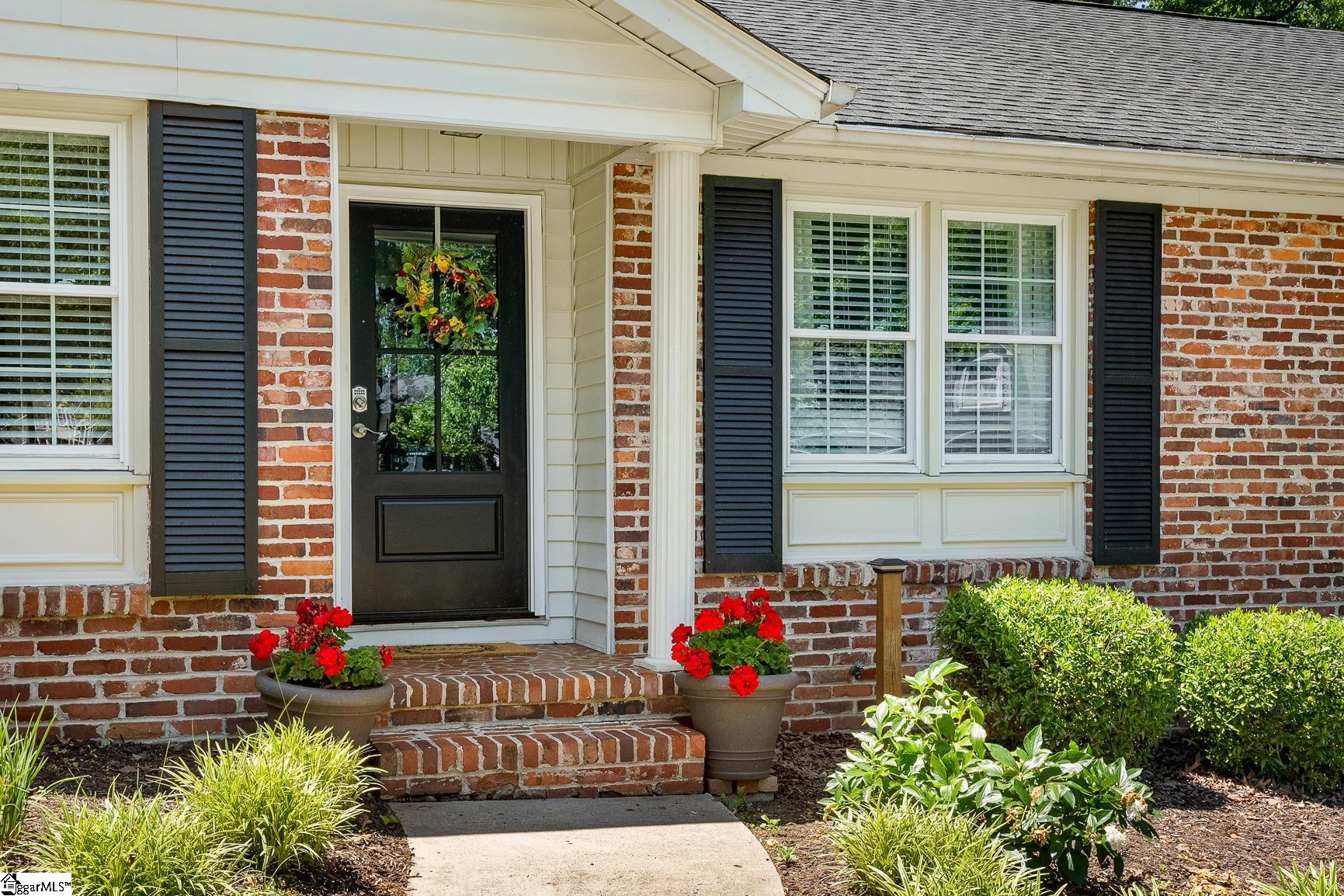 407 Gray Fox Square