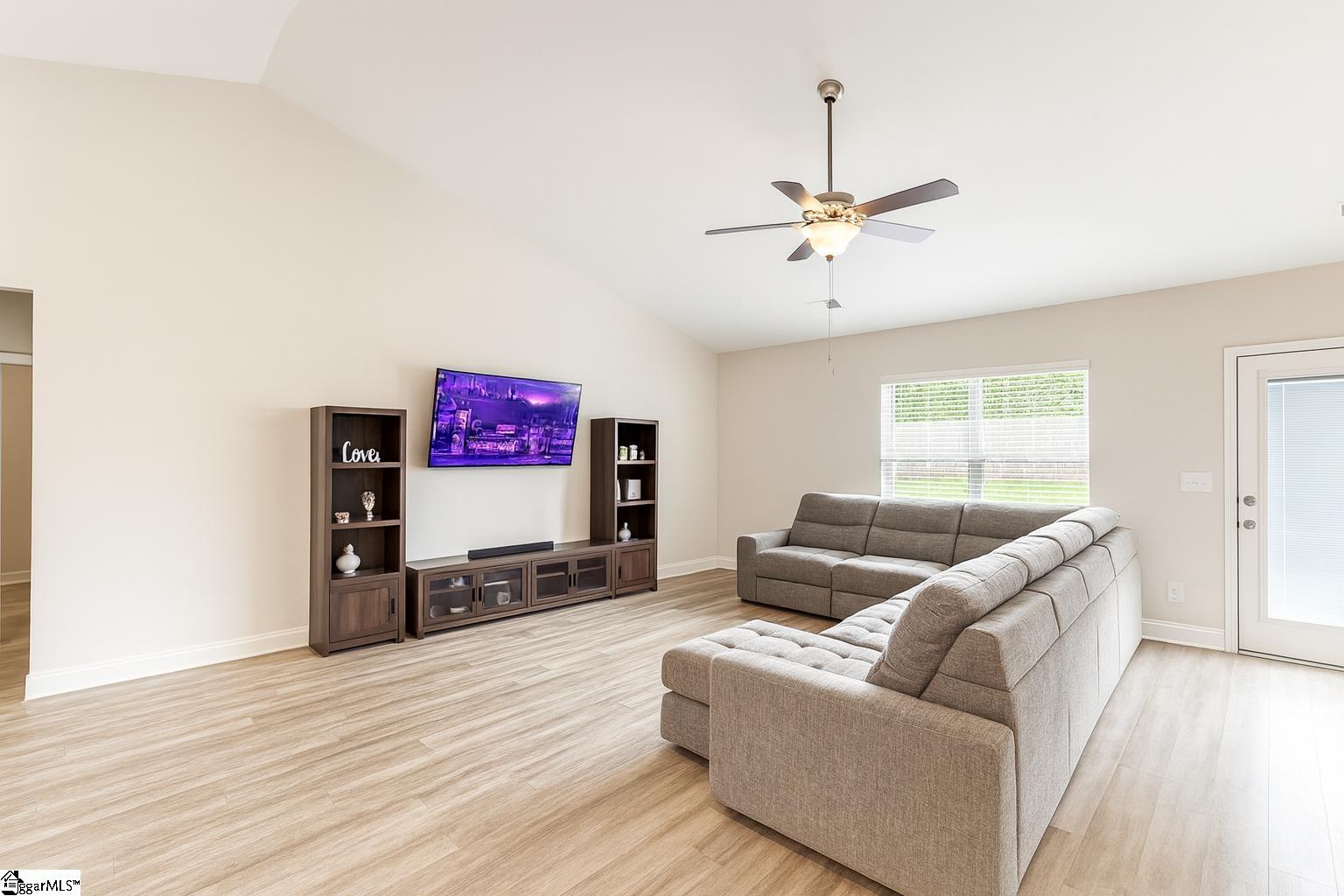 Piedmont, South Carolina 29673, United States, 4 Bedrooms Bedrooms, ,2 BathroomsBathrooms,Residential,Active,214105