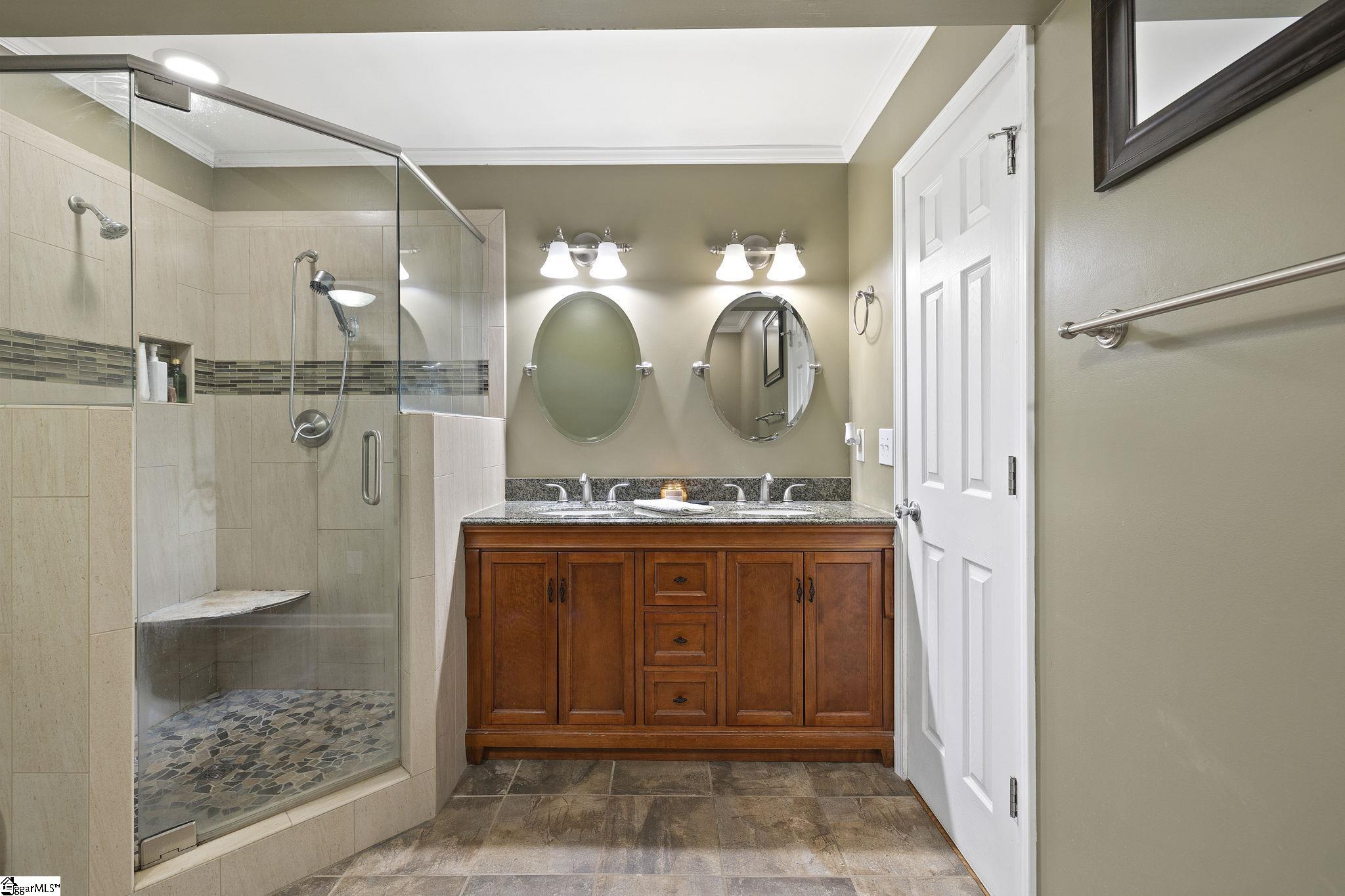 Simpsonville, South Carolina 29680, United States, 4 Bedrooms Bedrooms, ,2 BathroomsBathrooms,Residential,Contingent,180415