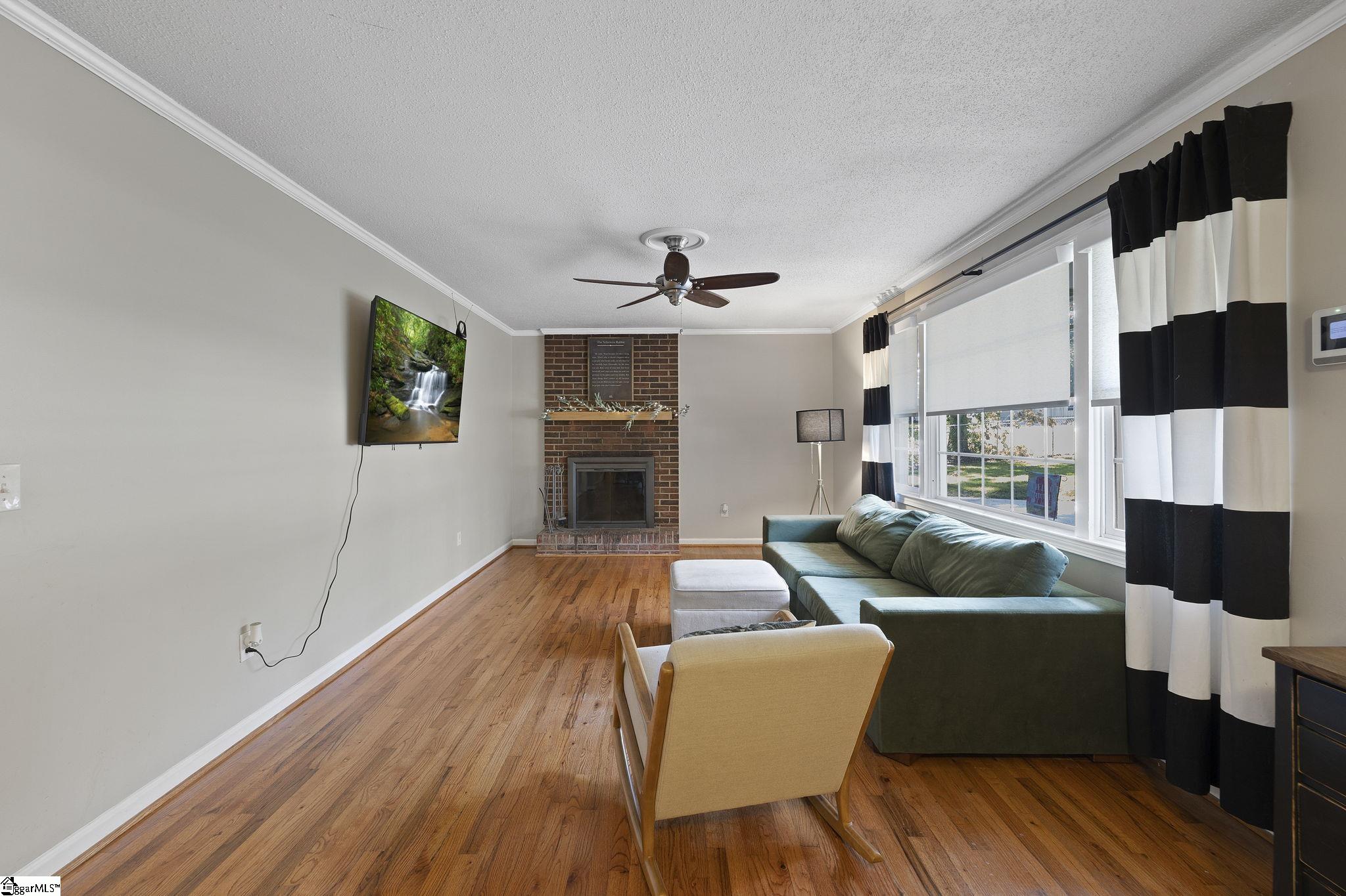 Simpsonville, South Carolina 29680, United States, 4 Bedrooms Bedrooms, ,2 BathroomsBathrooms,Residential,Contingent,180415