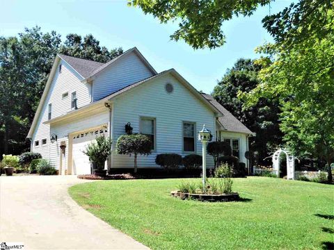 Photo of 102 Lex Court, Greer, SC 29651 (MLS # 1583913)