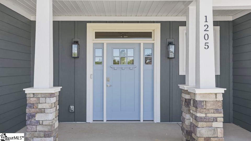 1205 Clearbrook Lane