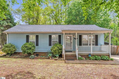 Photo of 1 Mona Way, Greenville, SC 29611 (MLS # 1587354)