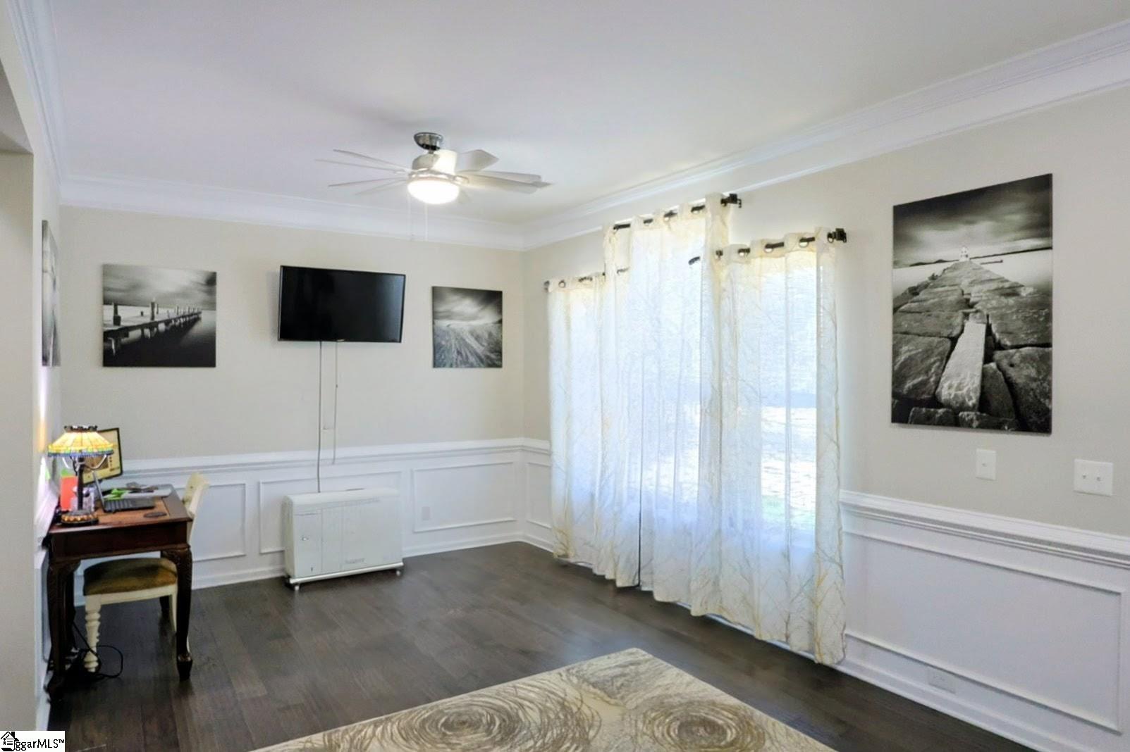 301 Farlow Court