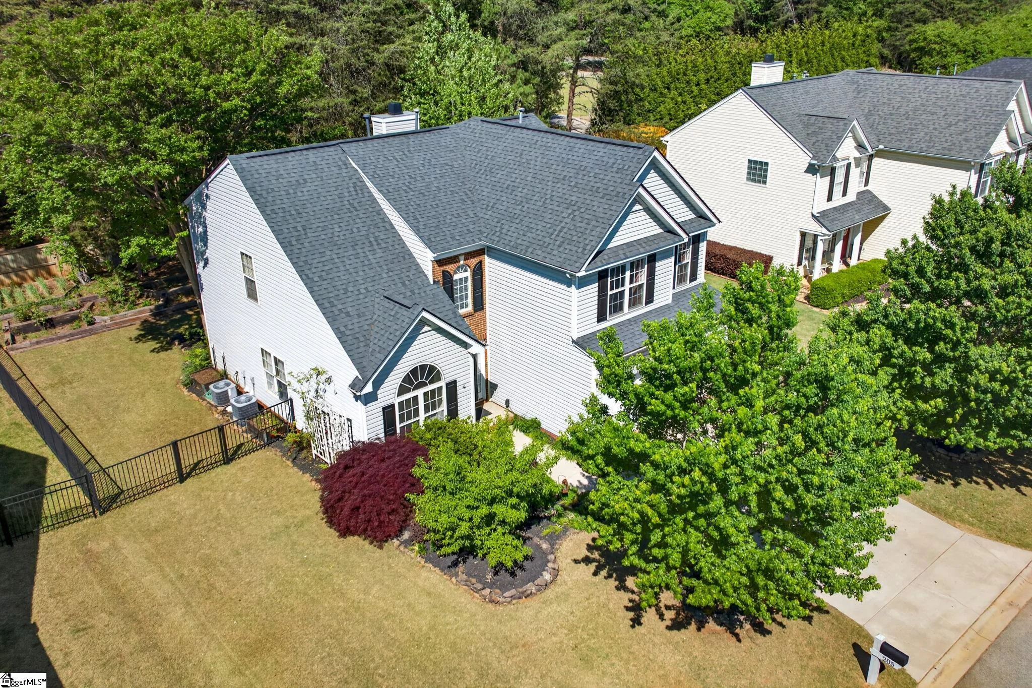 205 Summitbluff Drive