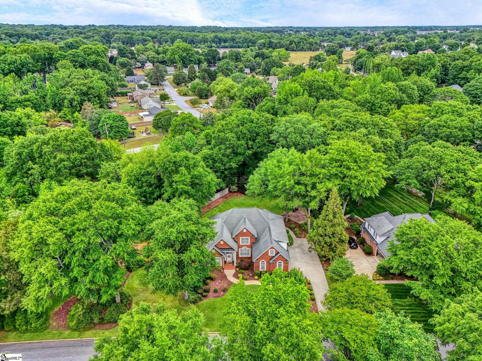 14 Wolf Run Drive