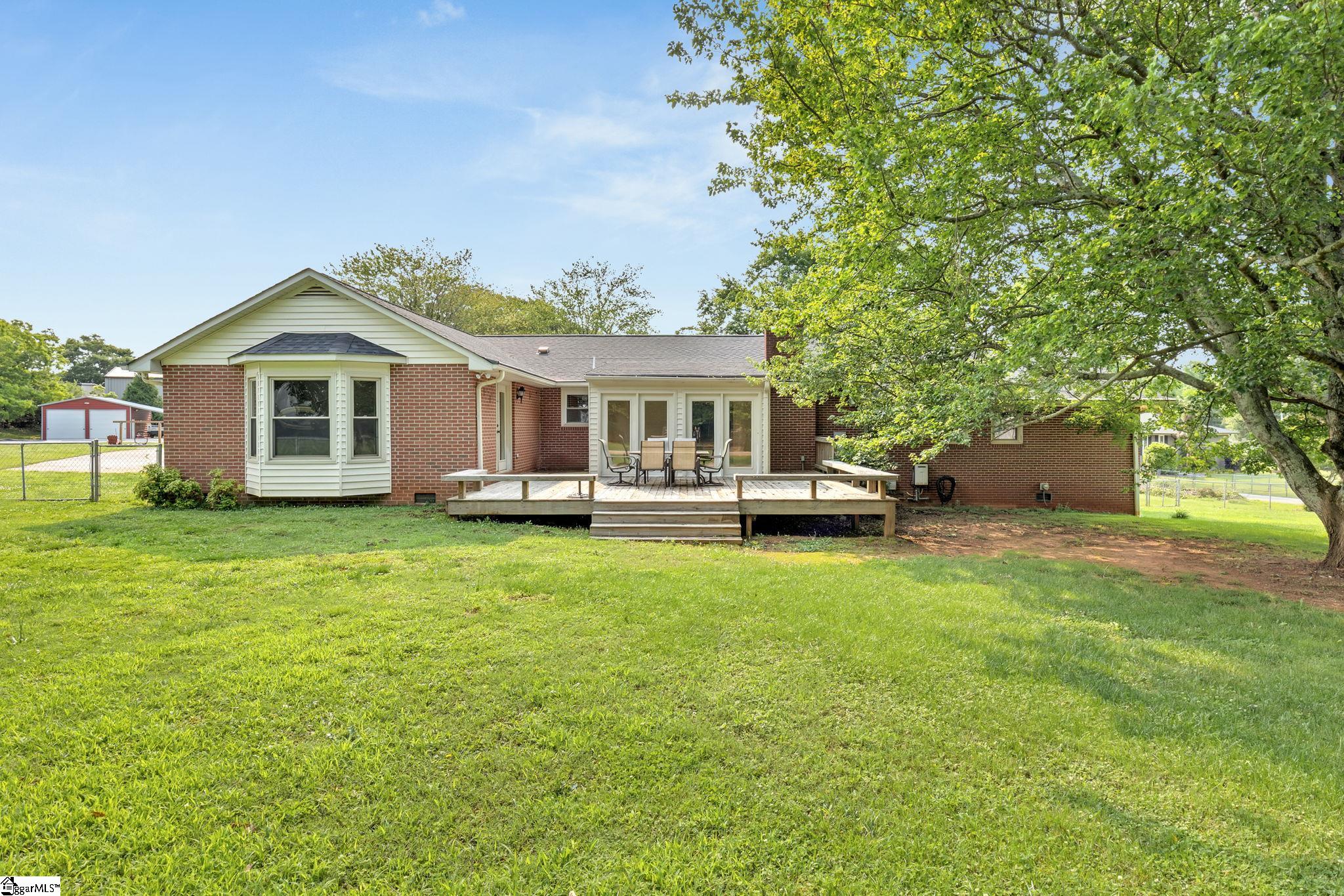 Anderson, South Carolina 29625, United States, 4 Bedrooms Bedrooms, ,3 BathroomsBathrooms,Residential,Pending,145204