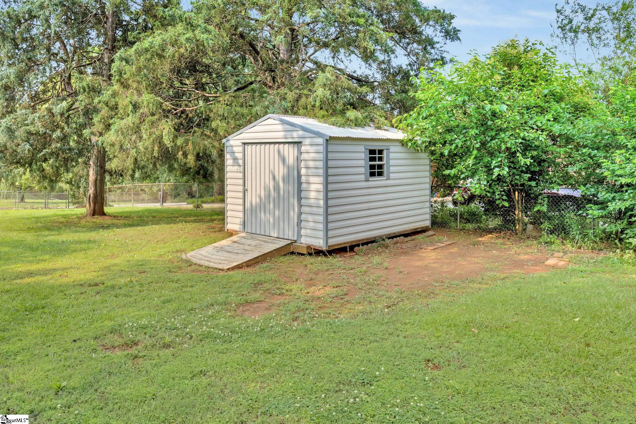 Anderson, South Carolina 29625, United States, 4 Bedrooms Bedrooms, ,3 BathroomsBathrooms,Residential,Pending,145204