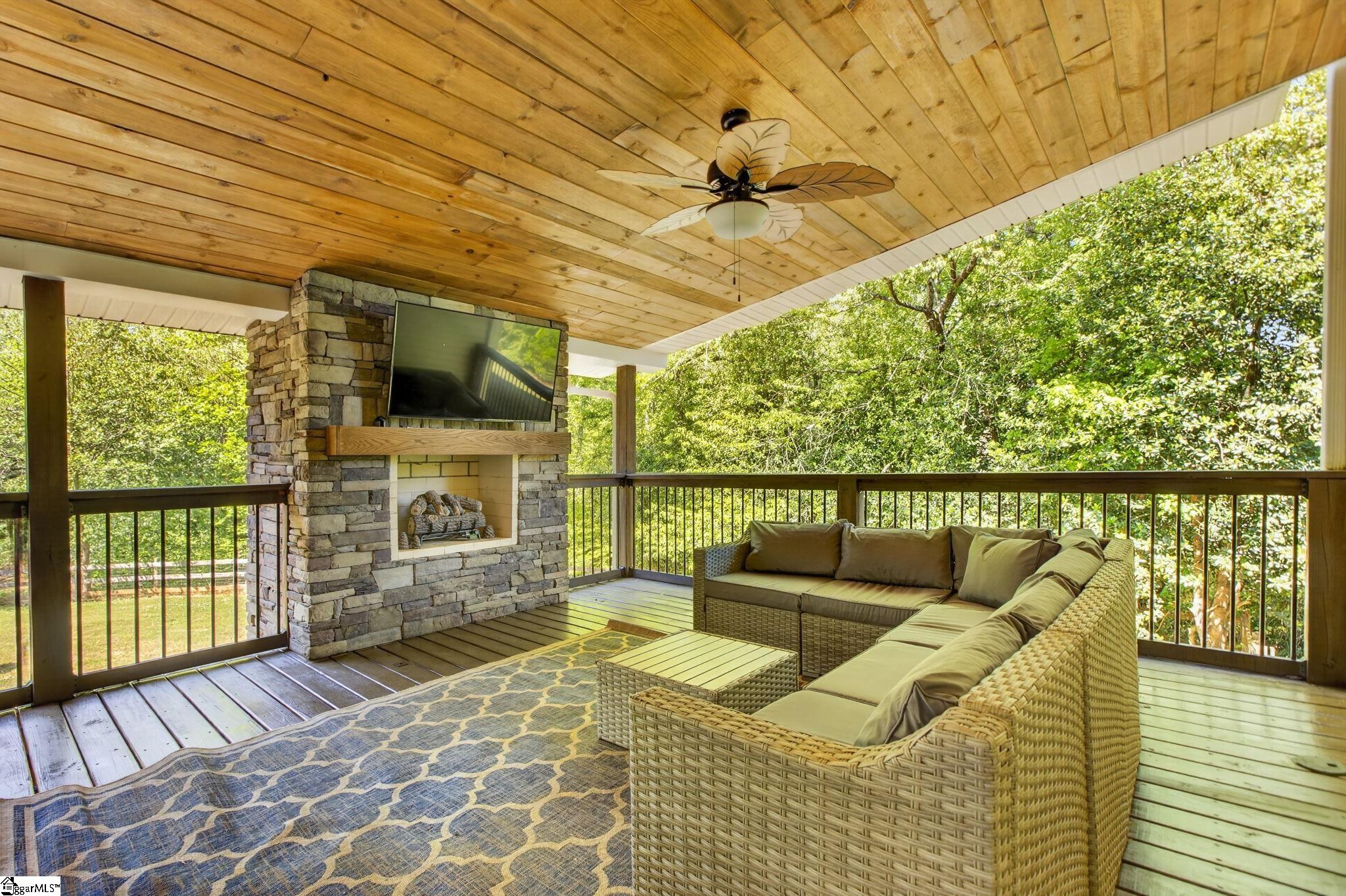 219 Sugar Tree Court