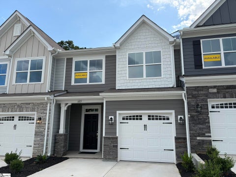 Photo of 605 Autumn Lake Road, Simpsonville, SC 29681 (MLS # 1586543)