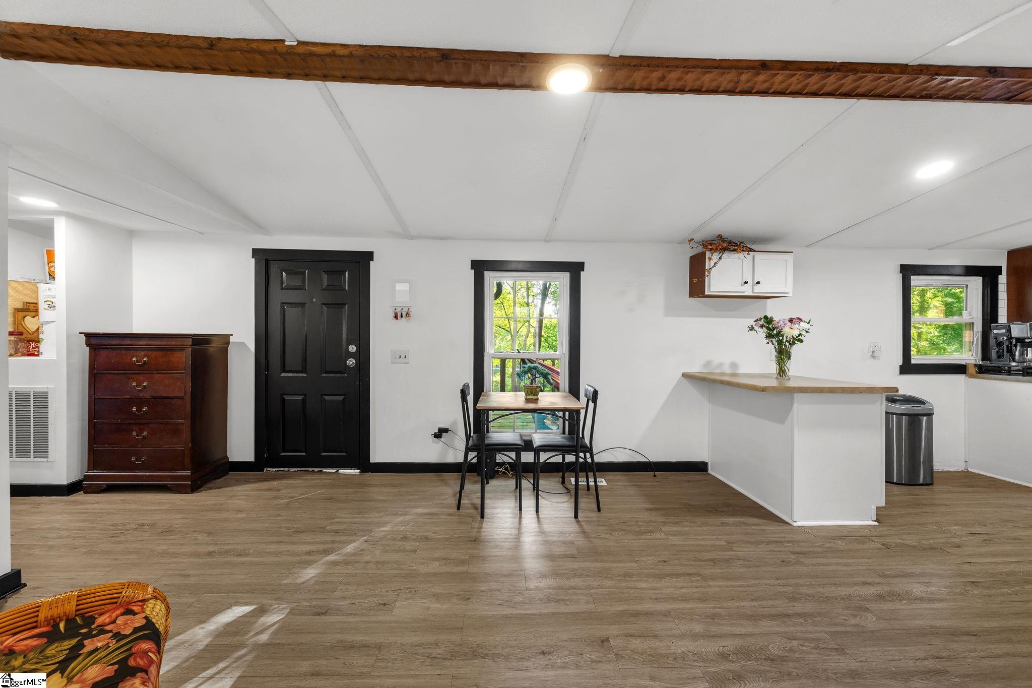 217 Old River Road