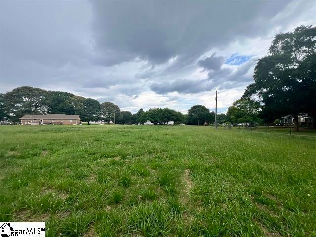 700 E Victor Hill Road