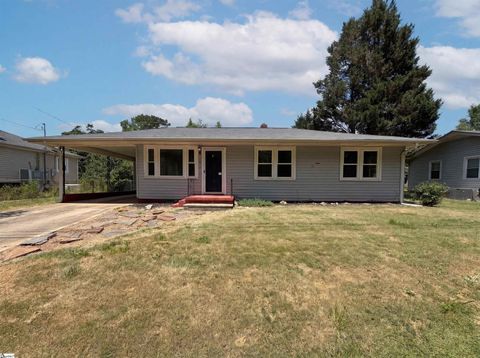 Photo of 314 Langston Drive, Greenville, SC 29617 (MLS # 1592799)