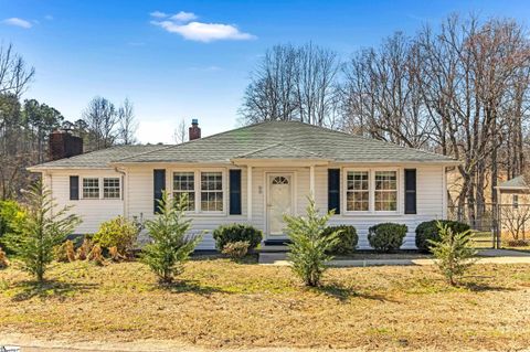 Photo of 350 Enoree Road, Travelers Rest, SC 29690 (MLS # 1589325)