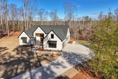 Photo of 1292 Deerfield Drive, Spartanburg, SC 29302 (MLS # 1582269)