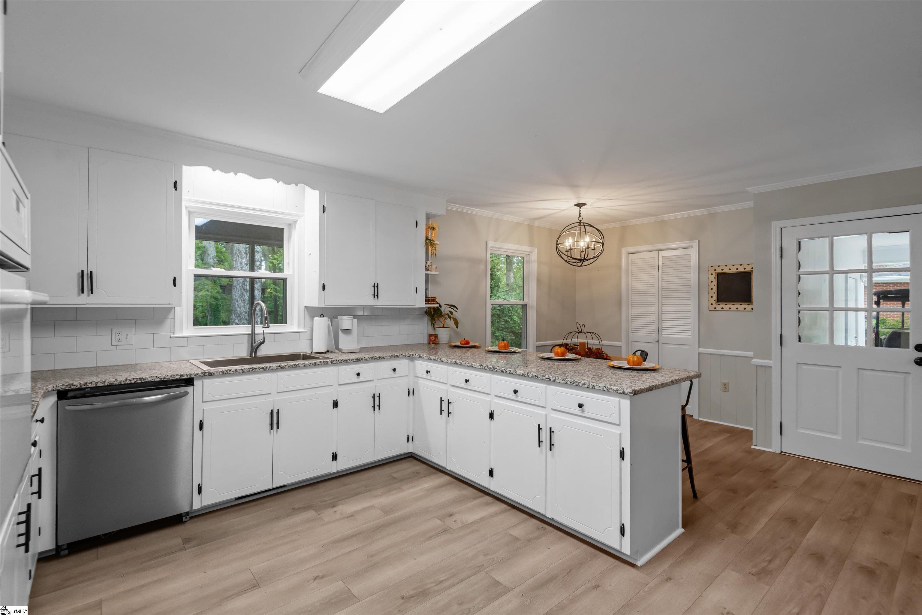 Anderson, South Carolina 29621, United States, 3 Bedrooms Bedrooms, ,2 BathroomsBathrooms,Residential,Active,218163