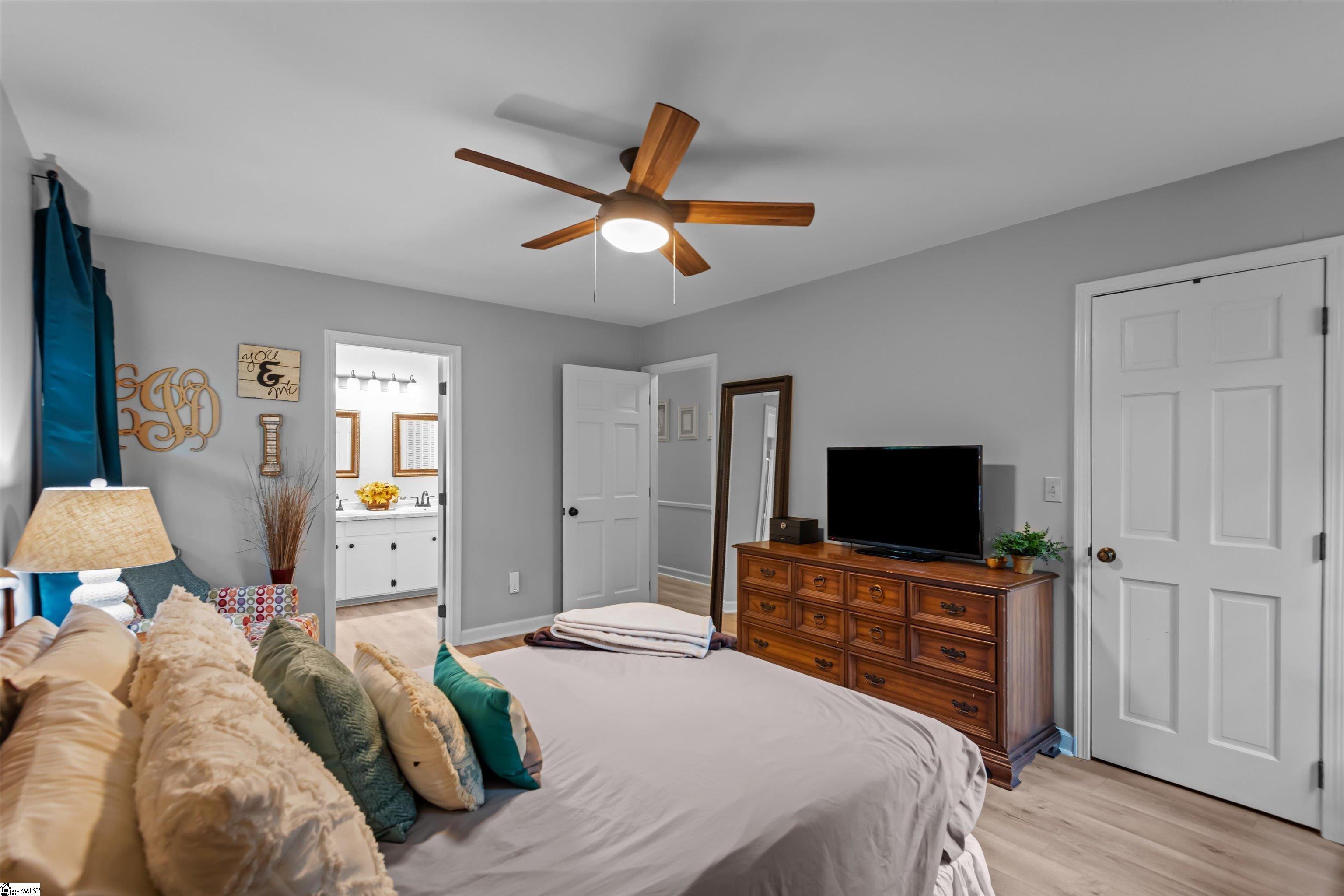 Anderson, South Carolina 29621, United States, 3 Bedrooms Bedrooms, ,2 BathroomsBathrooms,Residential,Active,218163