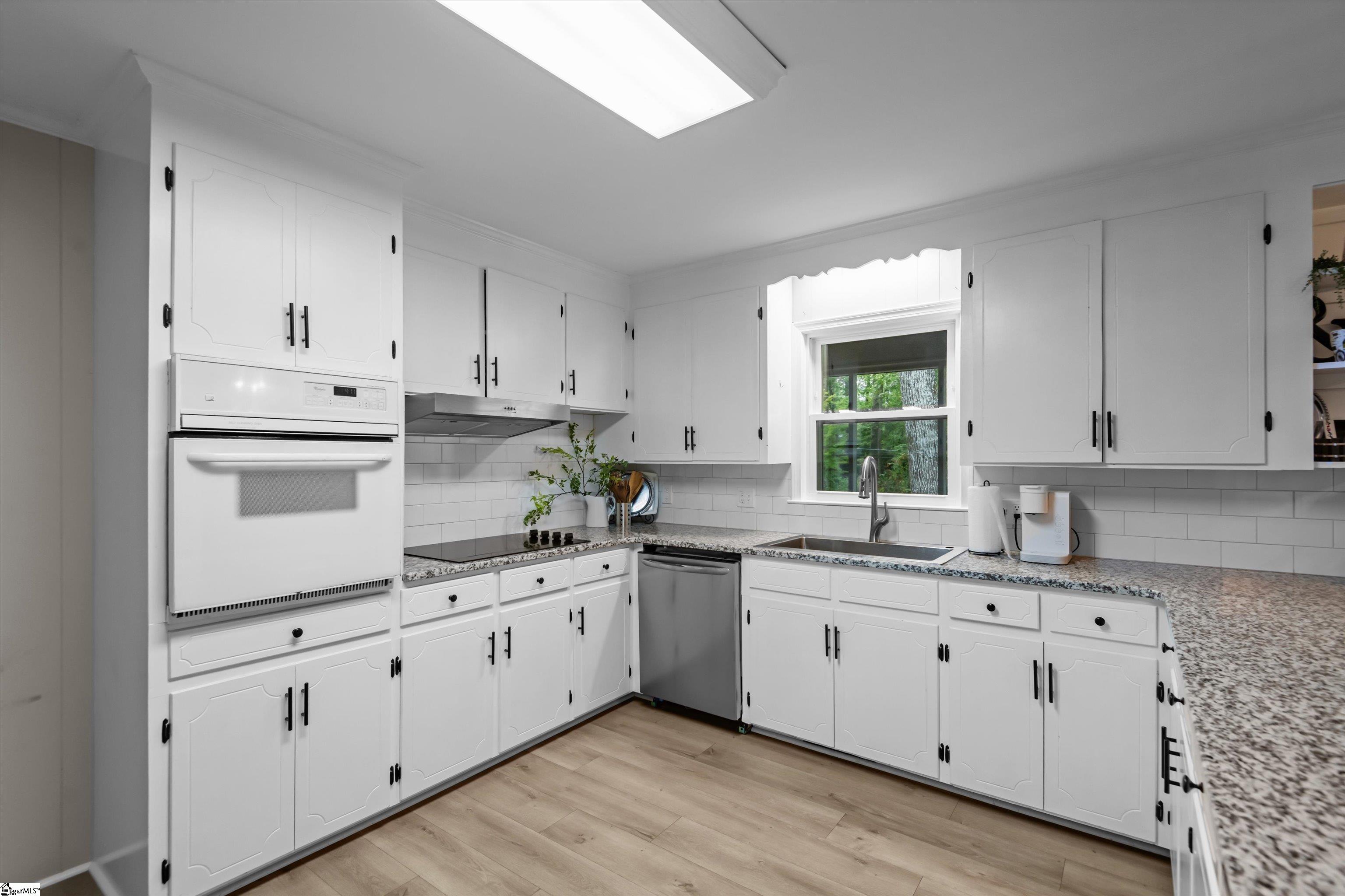 Anderson, South Carolina 29621, United States, 3 Bedrooms Bedrooms, ,2 BathroomsBathrooms,Residential,Active,218163